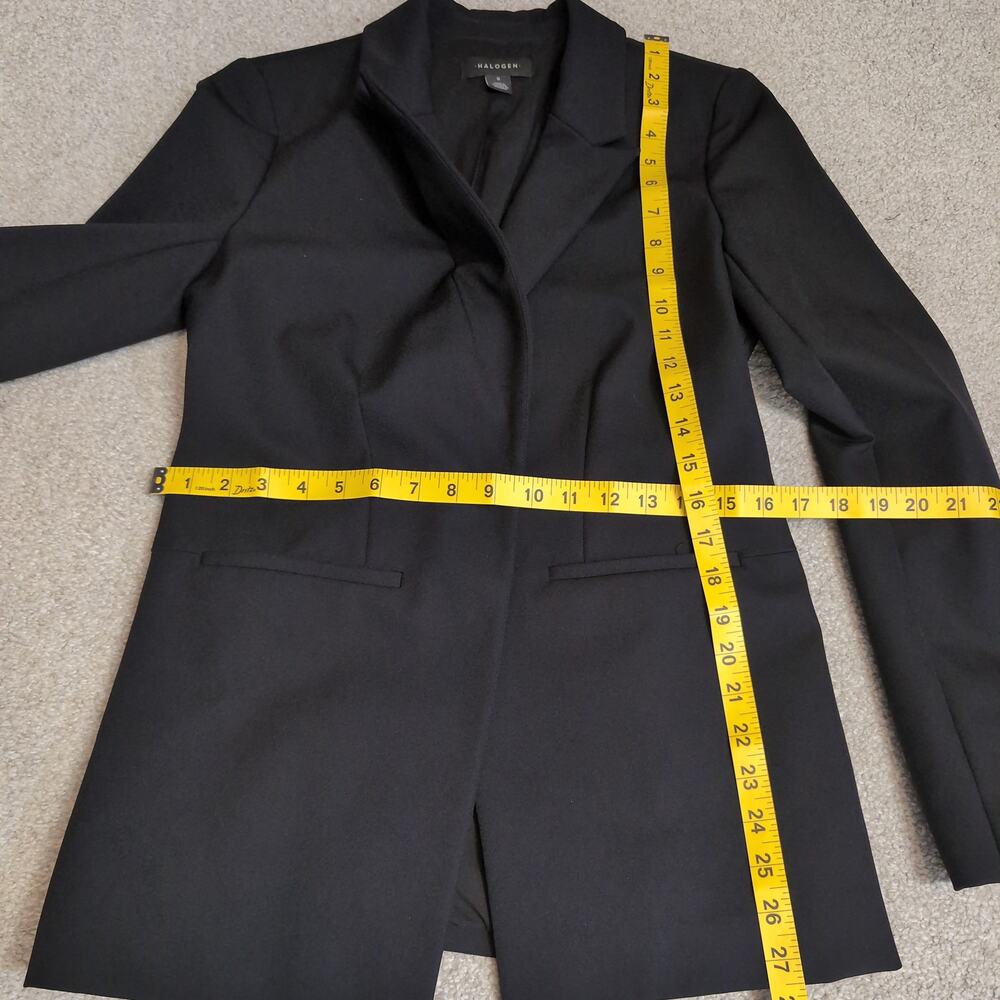 Structured Single Button Blazer - Picture 5 of 6